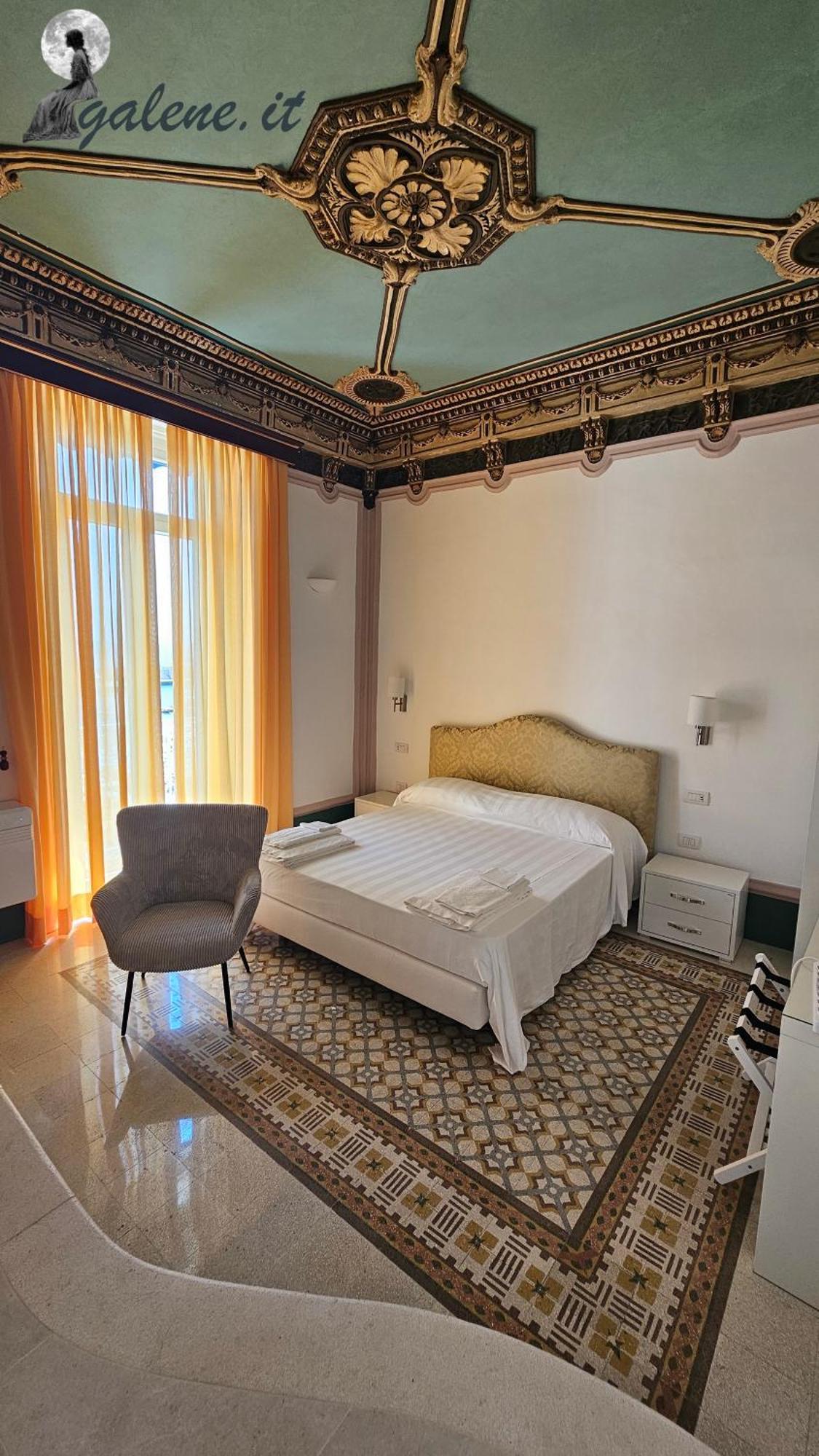 Galene - Beachfront In Costa D'Amalfi Maiori Exterior photo